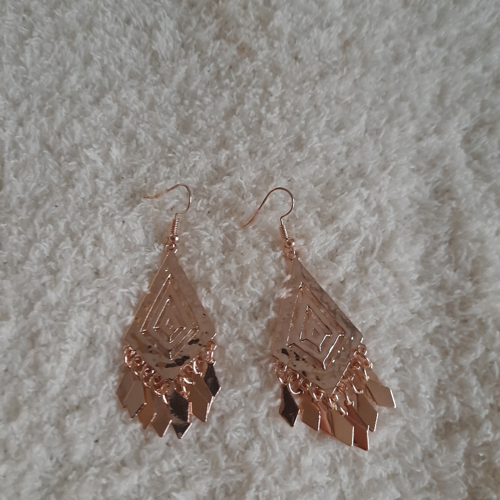 Dangling earrings